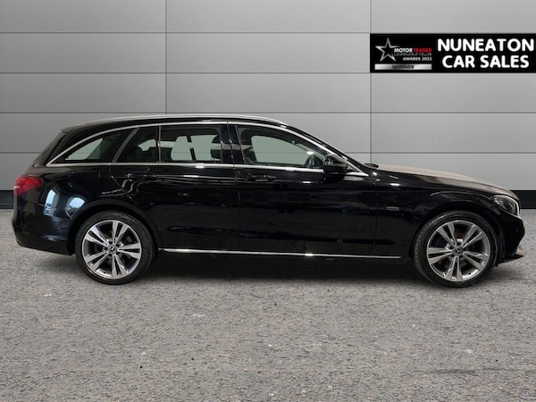 Used Mercedes-Benz C-Class 2018 for sale - 76245198: Photo 2