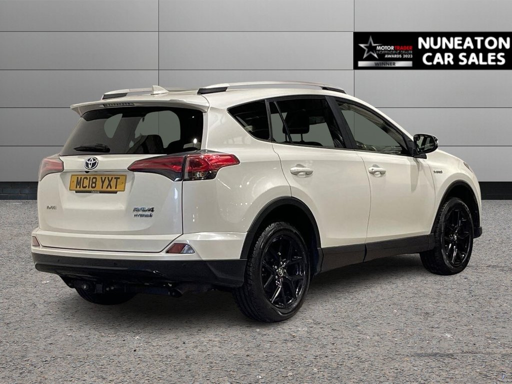 Used Toyota RAV4 2018 for sale - 77534302: Photo 3