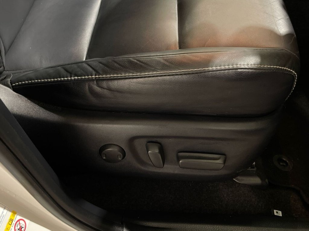 Used Toyota RAV4 2018 for sale - 77534302: Photo 34