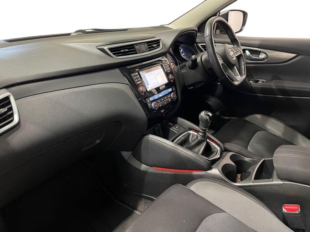 Used Nissan Qashqai 2018 for sale - 76356111: Photo 14