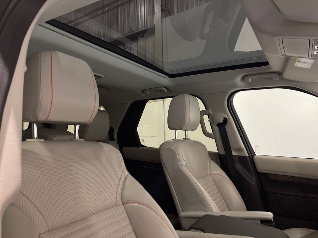 Used Land Rover Discovery 2017 for sale - 77360025: Photo 12