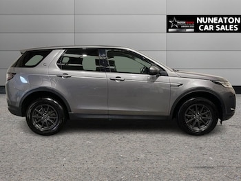 Used Land Rover Discovery Sport 2021 for sale - 76092486: Photo 2