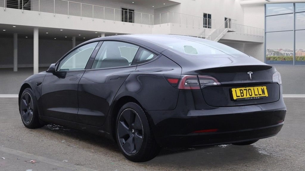 Used Tesla Model 3 2020 for sale - 76950588: Photo 3