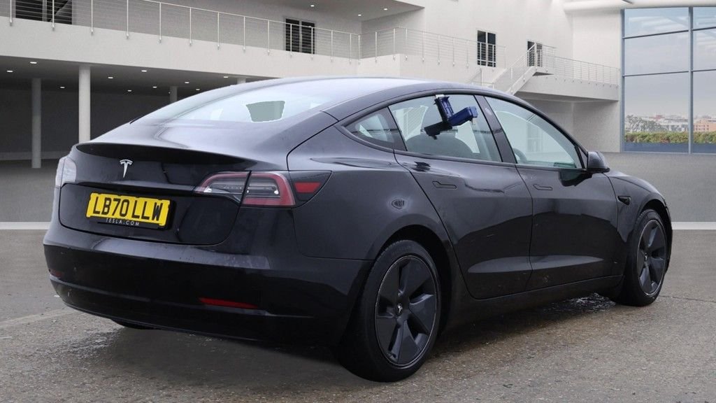 Used Tesla Model 3 2020 for sale - 76950588: Photo 4