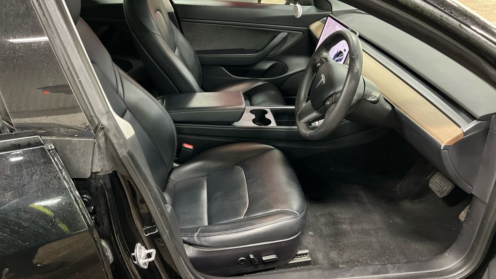Used Tesla Model 3 2020 for sale - 76950588: Photo 9