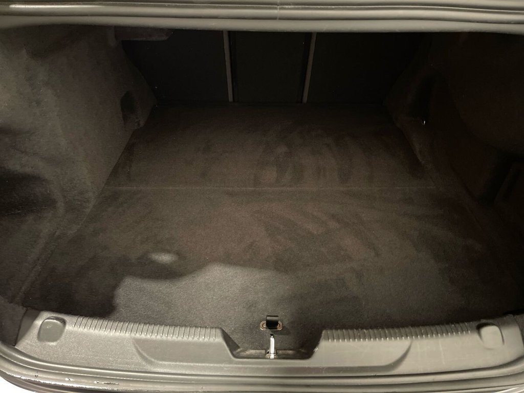 Used Jaguar XE 2019 for sale - 77820457: Photo 28