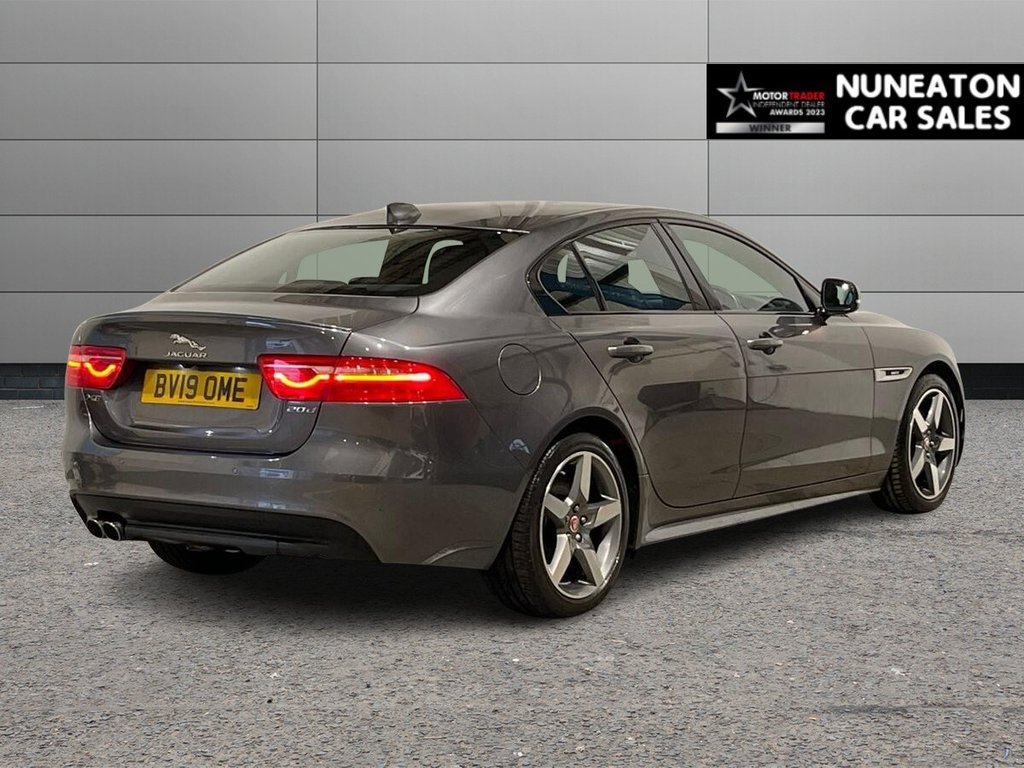 Used Jaguar XE 2019 for sale - 77820457: Photo 3