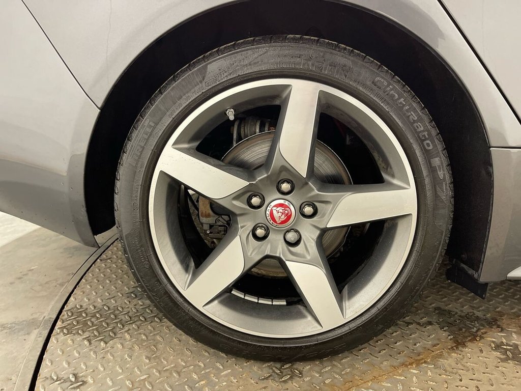 Used Jaguar XE 2019 for sale - 77820457: Photo 31