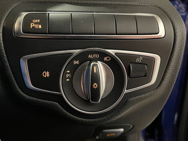 Used Mercedes-Benz C Class 2018 for sale - 76333324: Photo 34