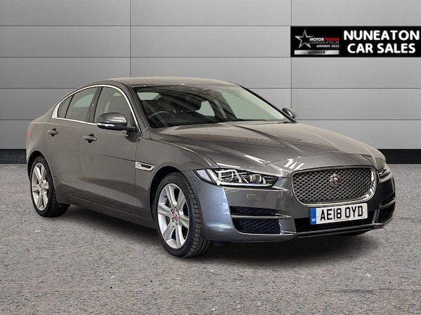 Used Jaguar XE 2018 for sale - 75596796: Photo 1