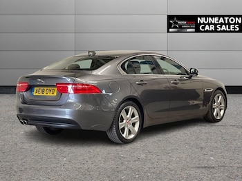 Used Jaguar XE 2018 for sale - 75596796: Photo