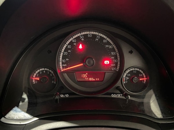 Used Volkswagen up! 2015 for sale - 76261320: Photo 21