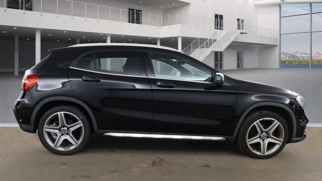Used Mercedes-Benz GLA 2018 for sale - 76731149: Photo 5
