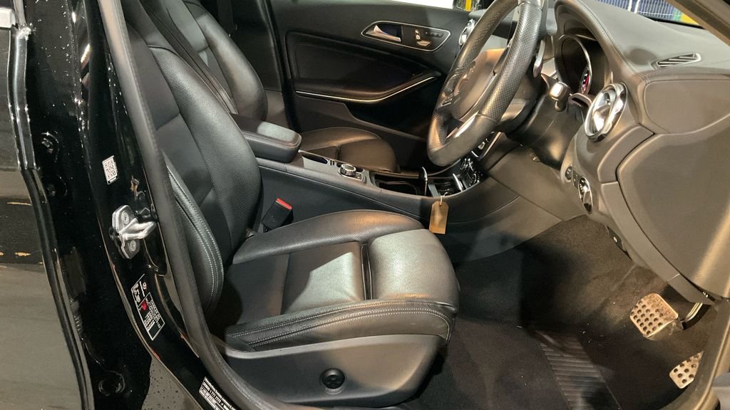 Used Mercedes-Benz GLA 2018 for sale - 76731149: Photo 9