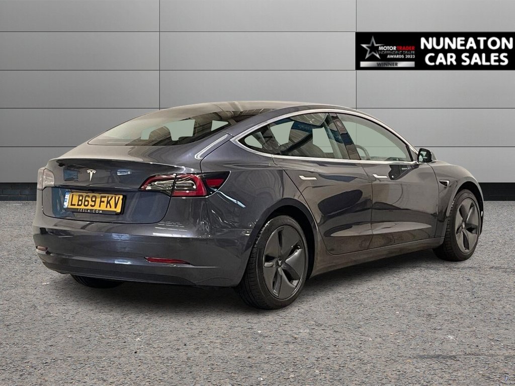 Used Tesla Model 3 2019 for sale - 76635478: Photo 3