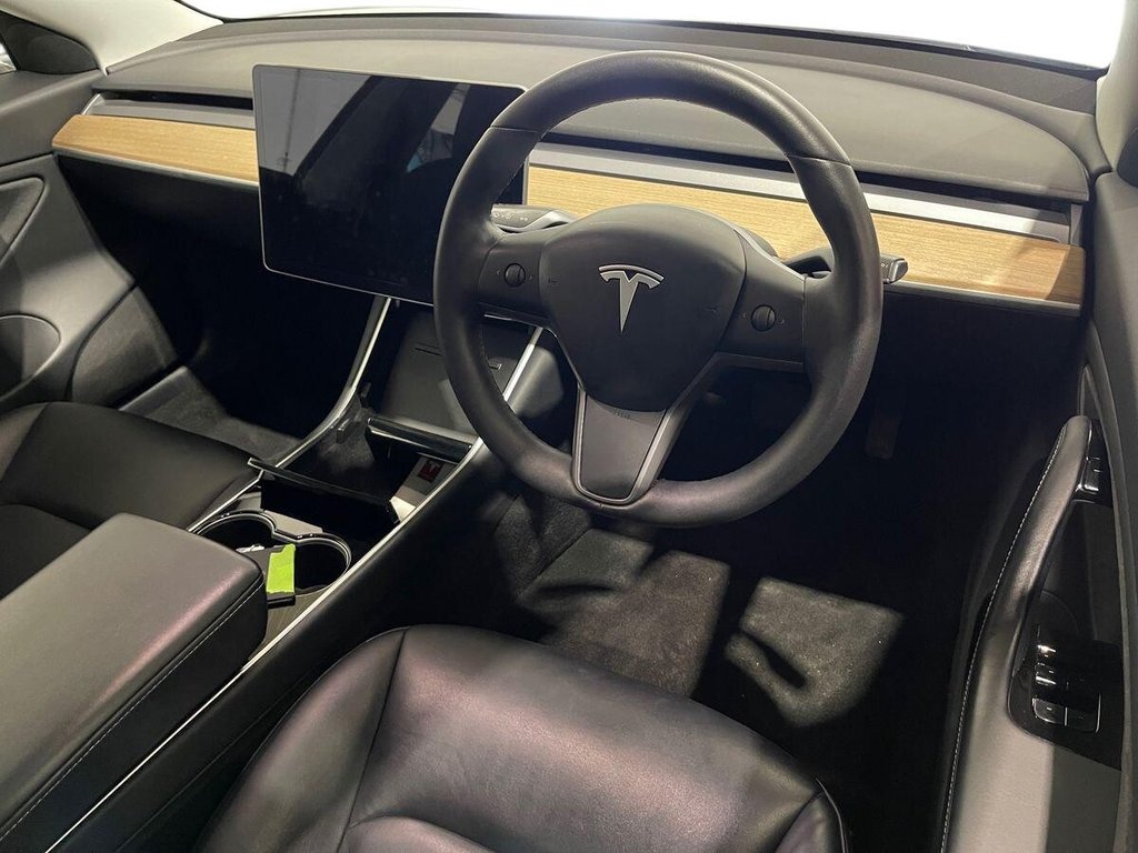 Used Tesla Model 3 2019 for sale - 76635478: Photo 9