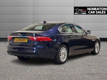 Used Jaguar XF 2018 for sale - 76698505: Photo