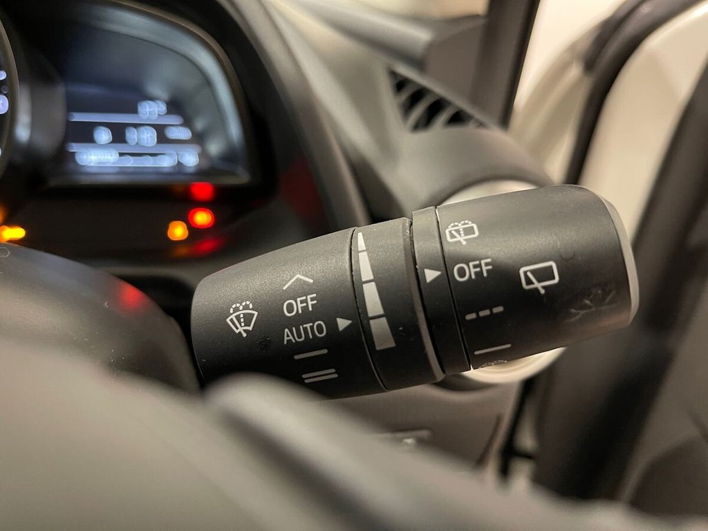 Used Mazda Mazda2 2022 for sale - 76318706: Photo 25