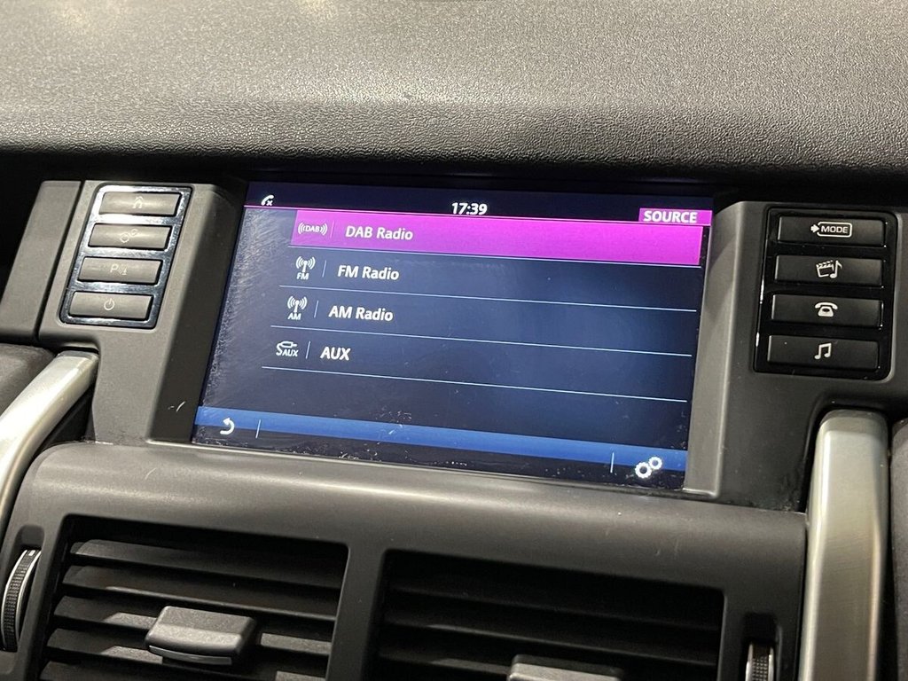 Used Land Rover Discovery Sport 2018 for sale - 76547168: Photo 11