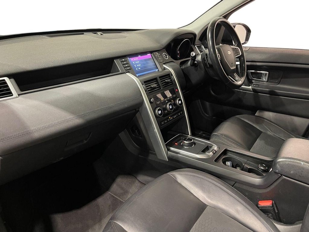 Used Land Rover Discovery Sport 2018 for sale - 76547168: Photo 15