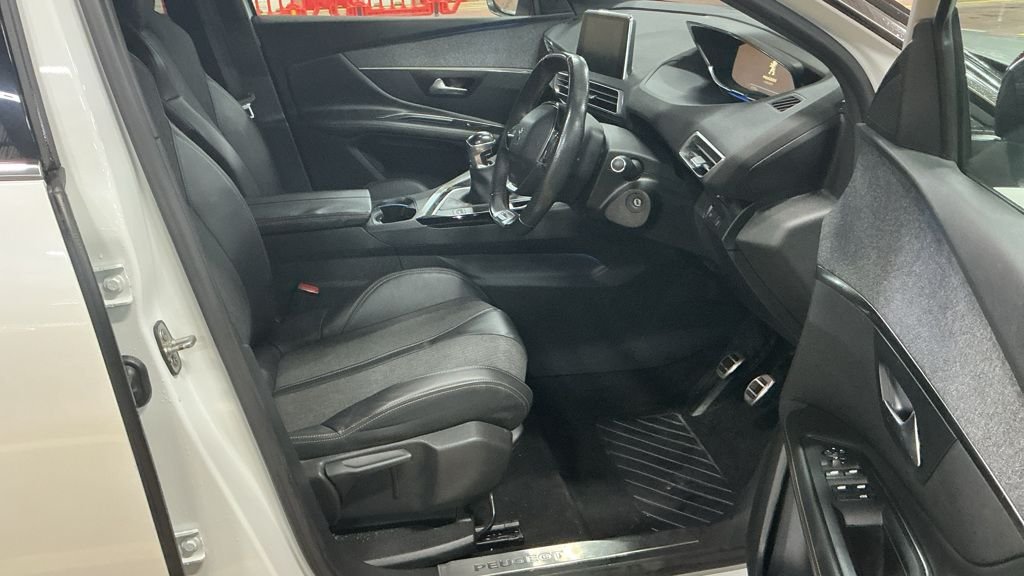 Used Peugeot 3008 2018 for sale - 76642708: Photo 9