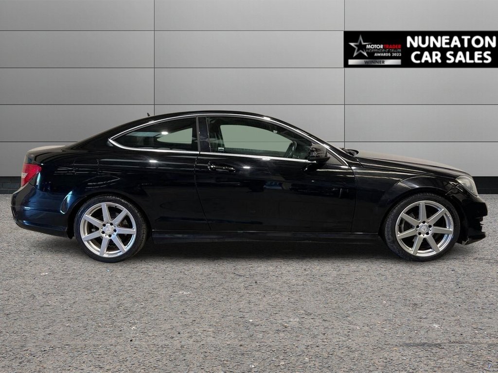 Used Mercedes-Benz C Class 2013 for sale - 78044112: Photo 2