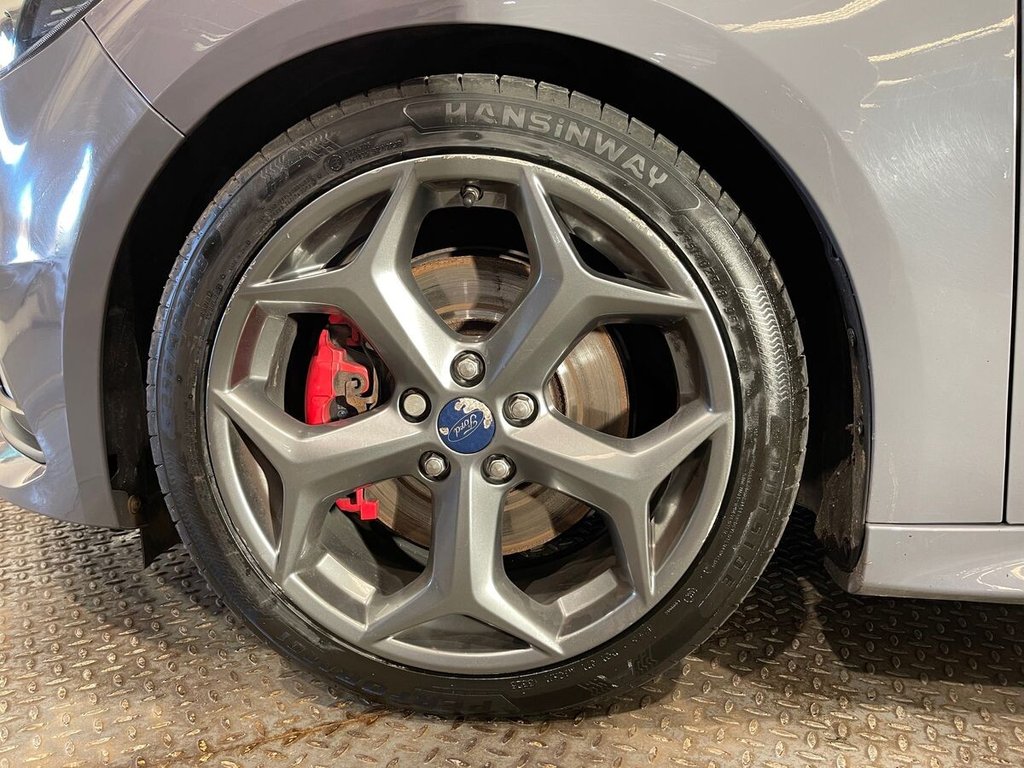 Used Ford Focus 2015 for sale - 77263571: Photo 34