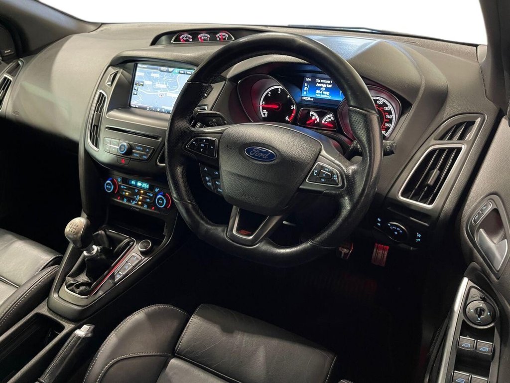 Used Ford Focus 2015 for sale - 77263571: Photo 9