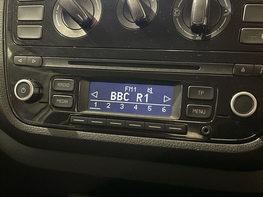 Used Volkswagen up! 2014 for sale - 77841307: Photo 11