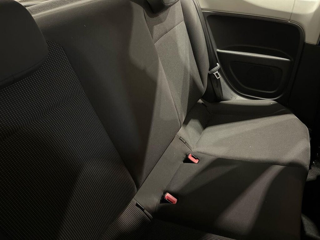 Used Volkswagen up! 2014 for sale - 77841307: Photo 18