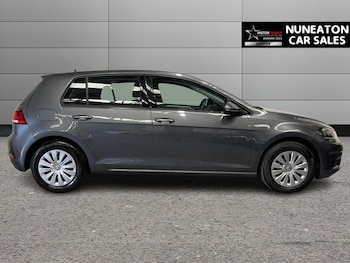 Used Volkswagen Golf 2018 for sale - 79422721: Photo