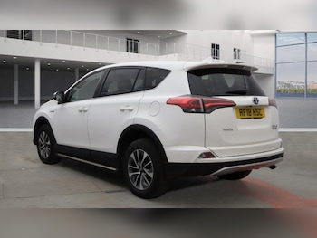 Used Toyota RAV4 2018 for sale - 76848143: Photo