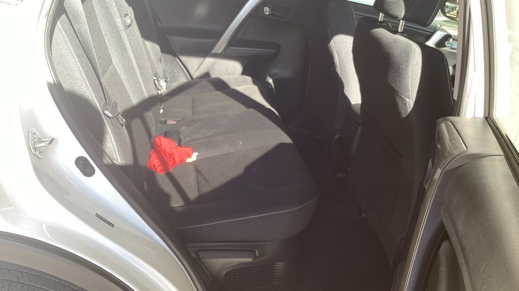 Used Toyota RAV4 2018 for sale - 76848143: Photo 8