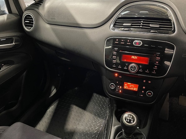 Used Fiat Punto 2013 for sale - 76323073: Photo 16