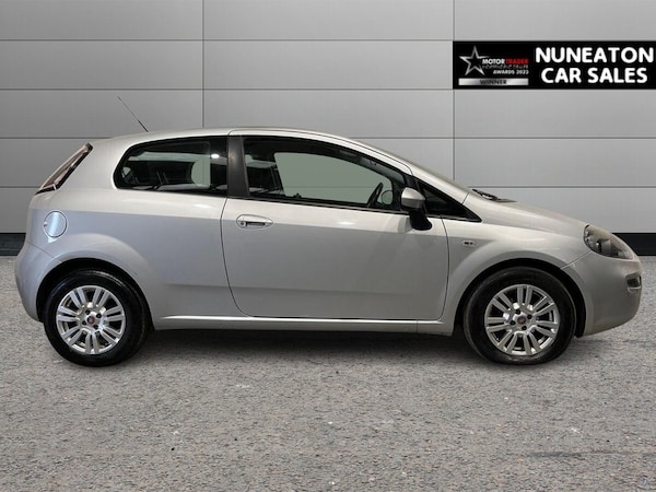 Used Fiat Punto 2013 for sale - 76323073: Photo 2