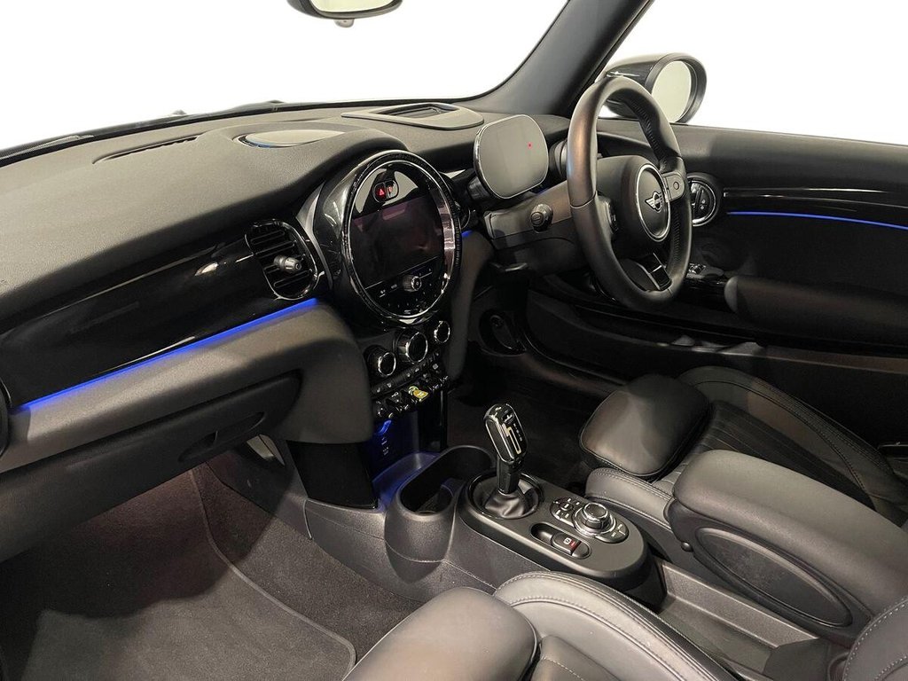 Used MINI Electric Hatch 2021 for sale - 76610259: Photo 13