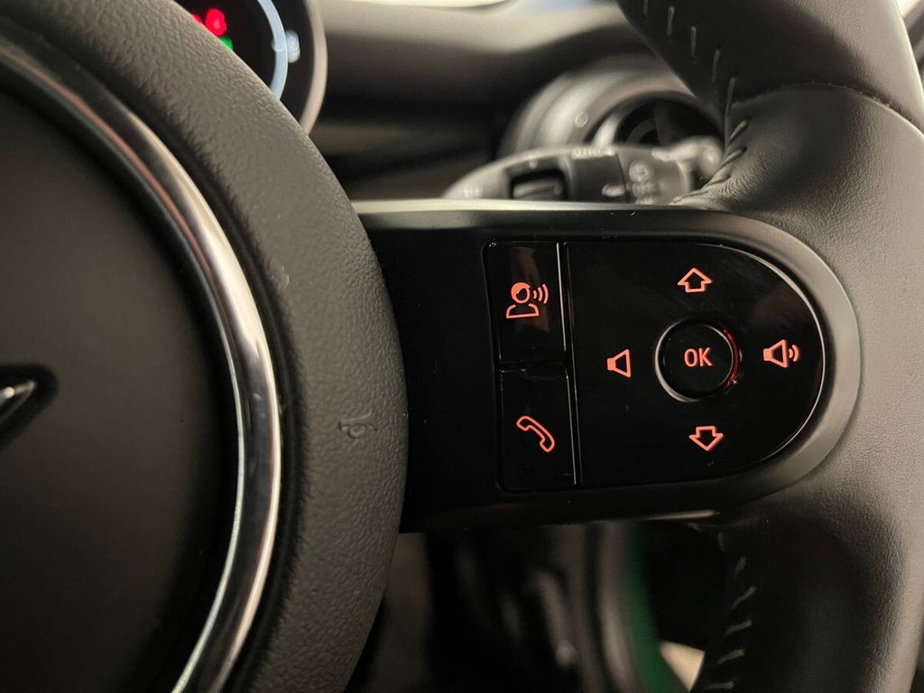 Used MINI Electric Hatch 2021 for sale - 76610259: Photo 21