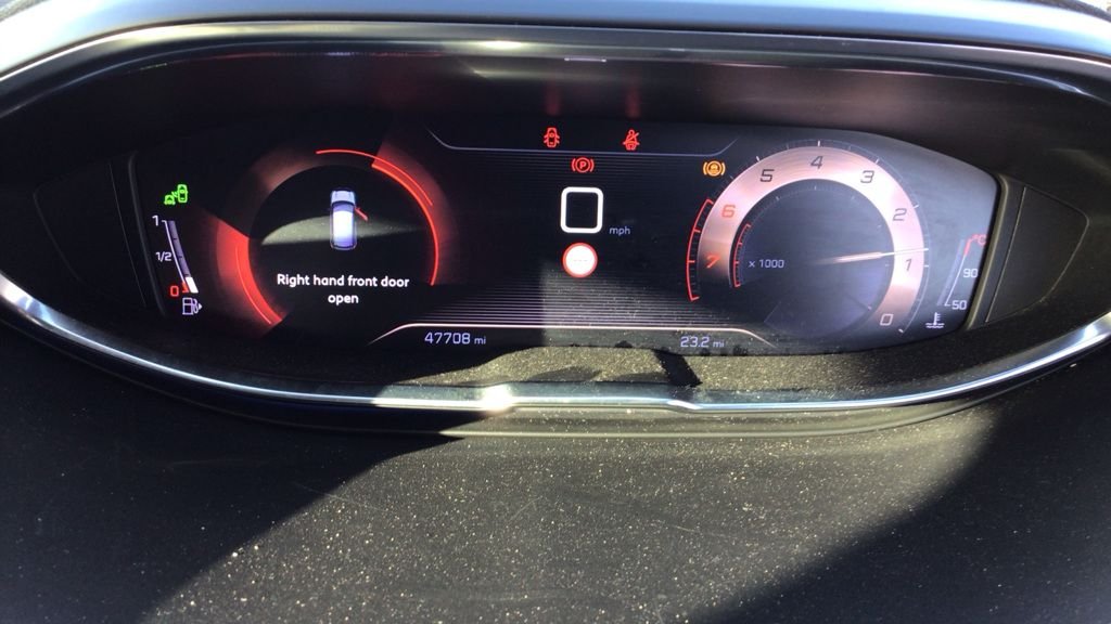 Used Peugeot 3008 2018 for sale - 76655043: Photo 10