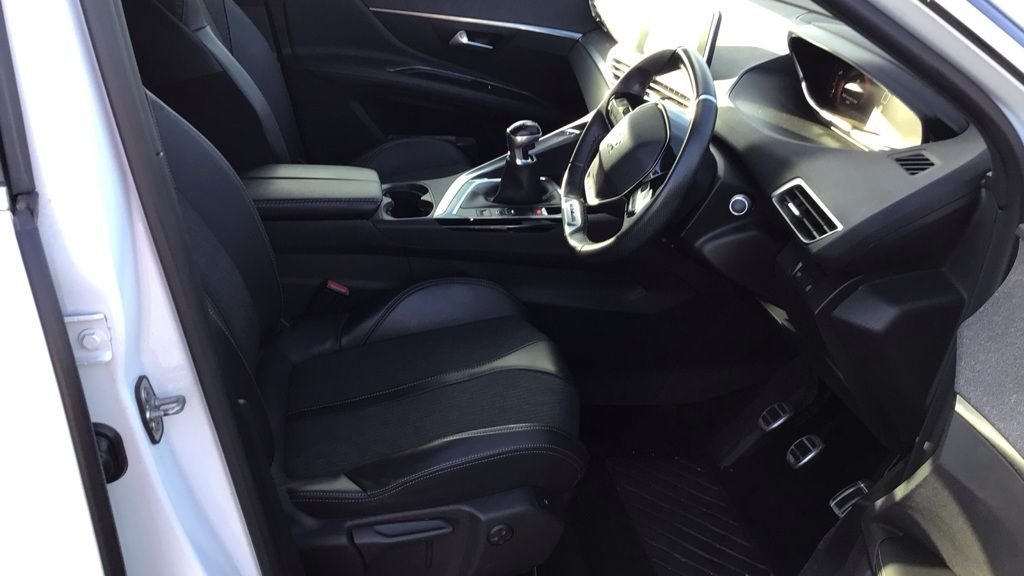 Used Peugeot 3008 2018 for sale - 76655043: Photo 9