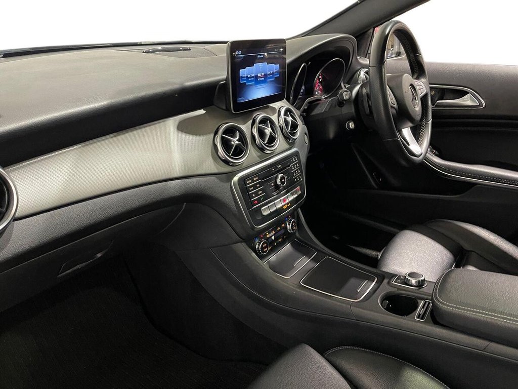 Used Mercedes-Benz GLA 2018 for sale - 76610299: Photo 15