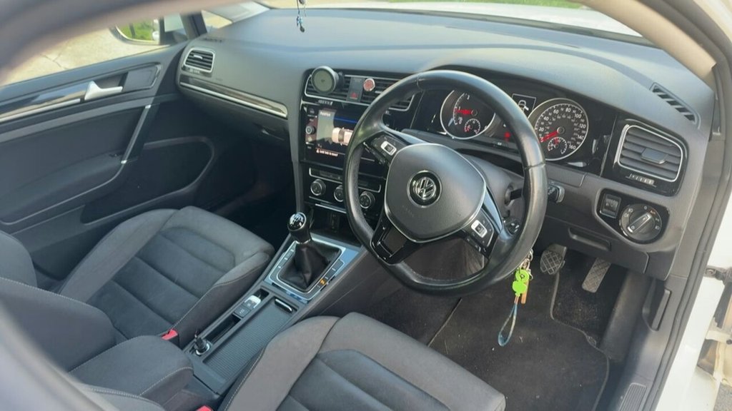 Used Volkswagen Golf 2017 for sale - 78017091: Photo 5