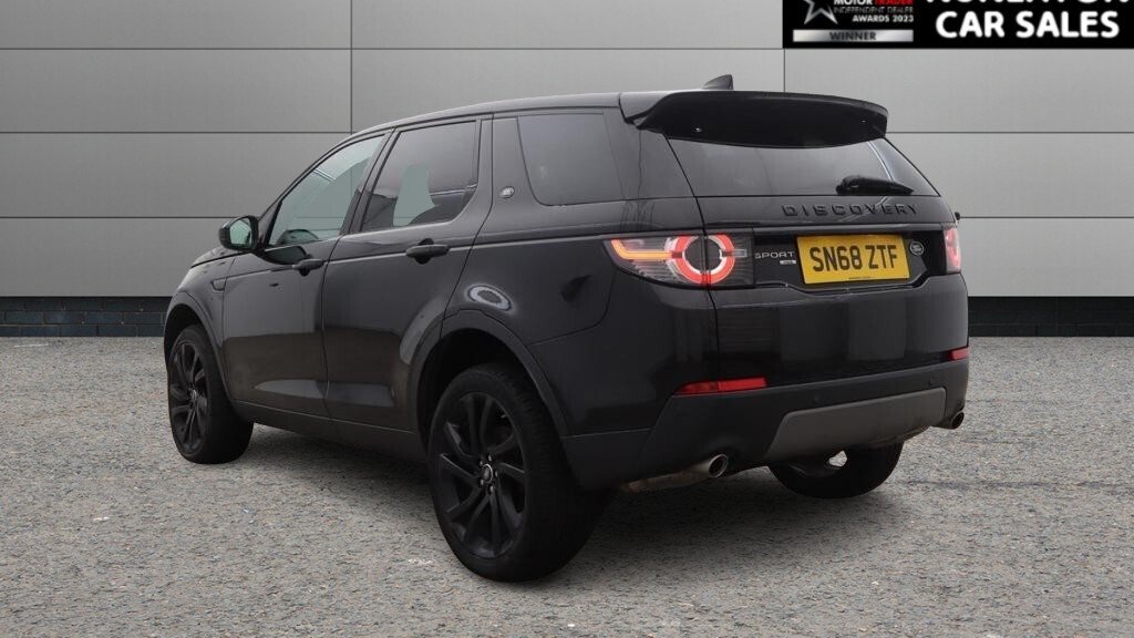 Used Land Rover Discovery Sport 2018 for sale - 78049584: Photo 4