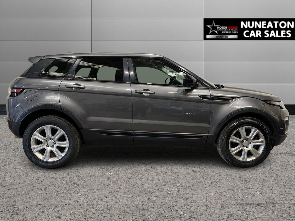 Used Land Rover Range Rover Evoque 2018 for sale - 76783637: Photo 2