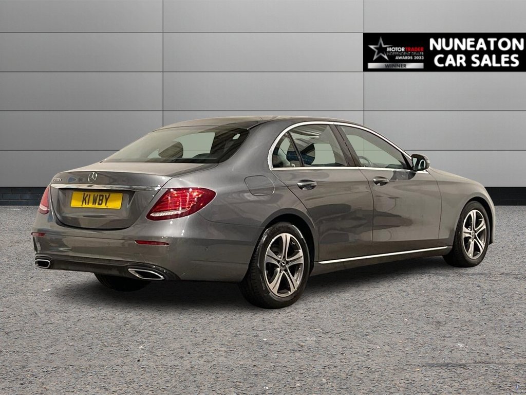 Used Mercedes-Benz E Class 2019 for sale - 78200010: Photo 3