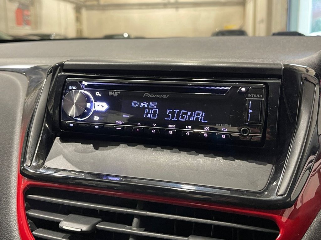 Used Peugeot 208 2013 for sale - 77332936: Photo 11