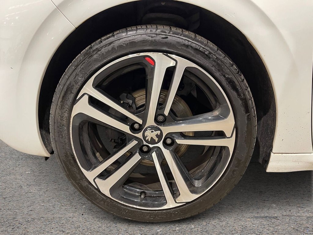 Used Peugeot 208 2013 for sale - 77332936: Photo 12