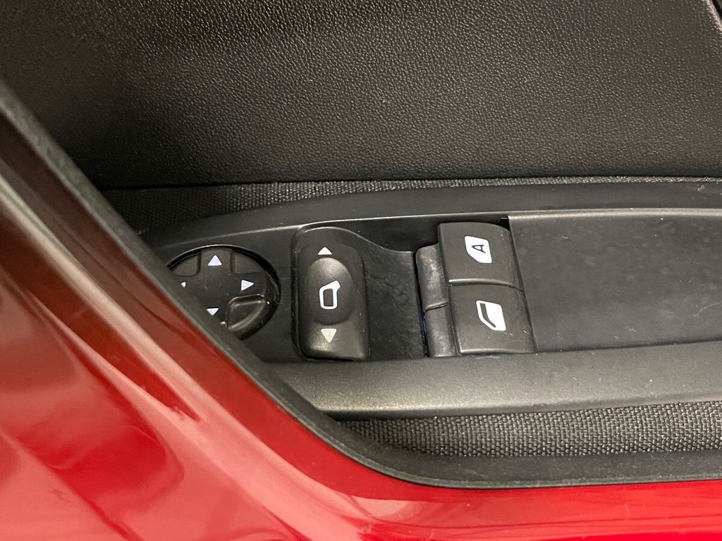 Used Peugeot 208 2013 for sale - 77332936: Photo 18