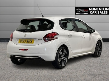 Used Peugeot 208 2013 for sale - 77332936: Photo