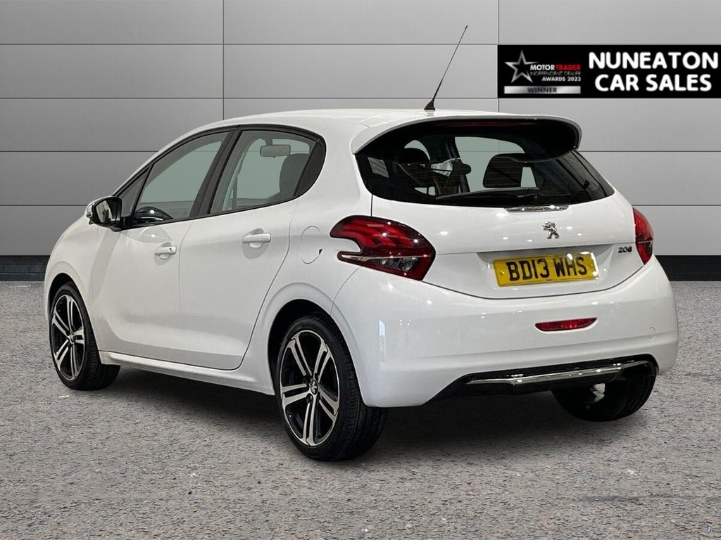 Used Peugeot 208 2013 for sale - 77332936: Photo 5