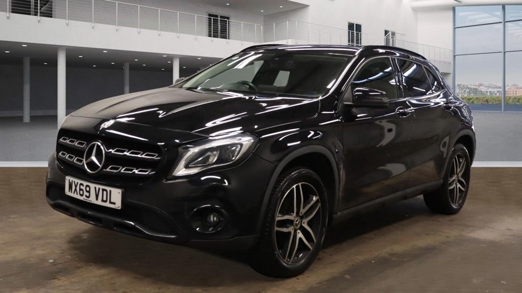 Used Mercedes-Benz GLA 2019 for sale - 76582829: Photo 2